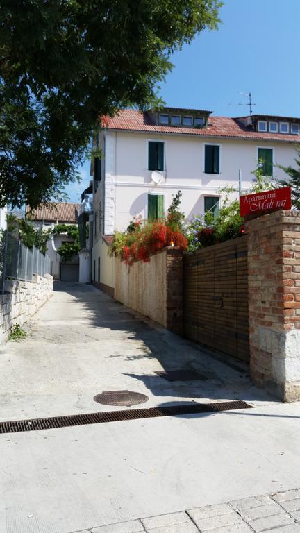Apartments Mali Raj Vranjic Екстер'єр фото
