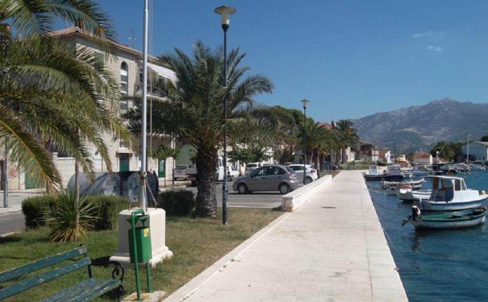 Apartments Mali Raj Vranjic Екстер'єр фото