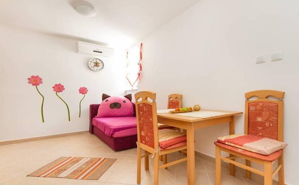 Apartments Mali Raj Vranjic Екстер'єр фото