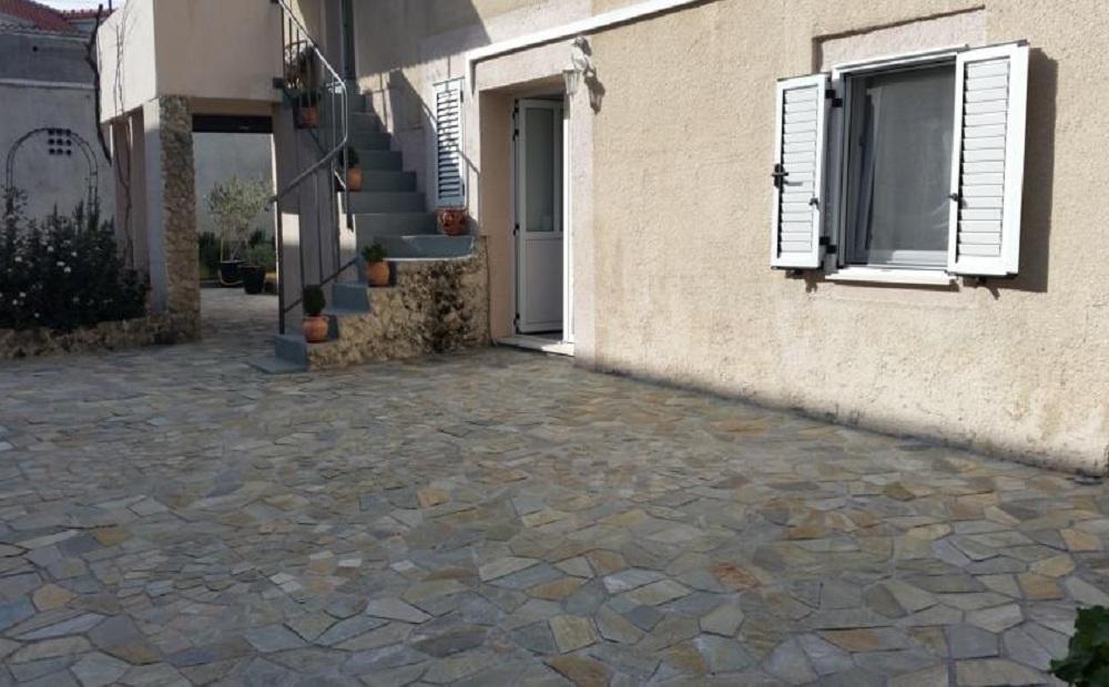 Apartments Mali Raj Vranjic Екстер'єр фото