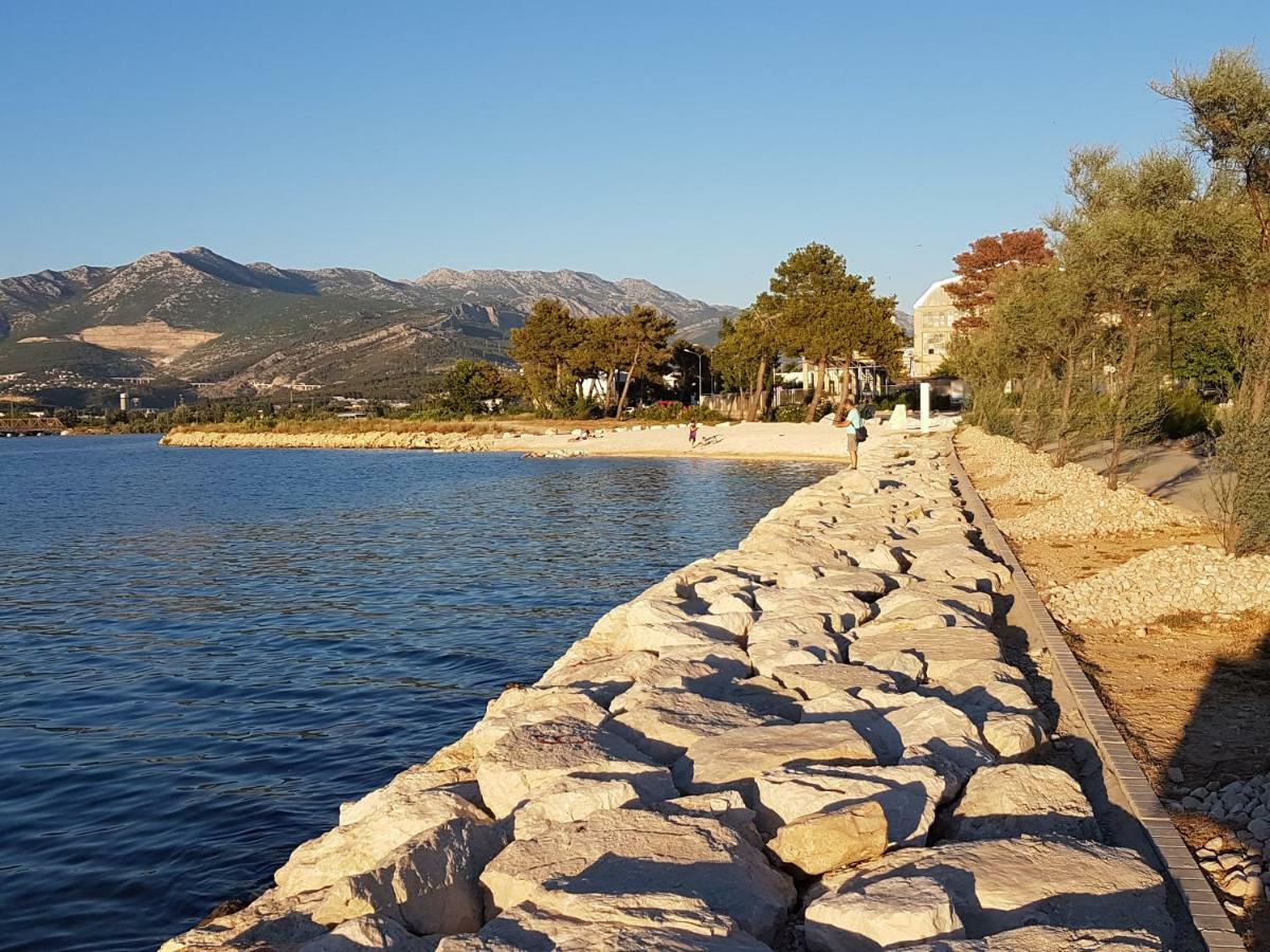 Apartments Mali Raj Vranjic Екстер'єр фото