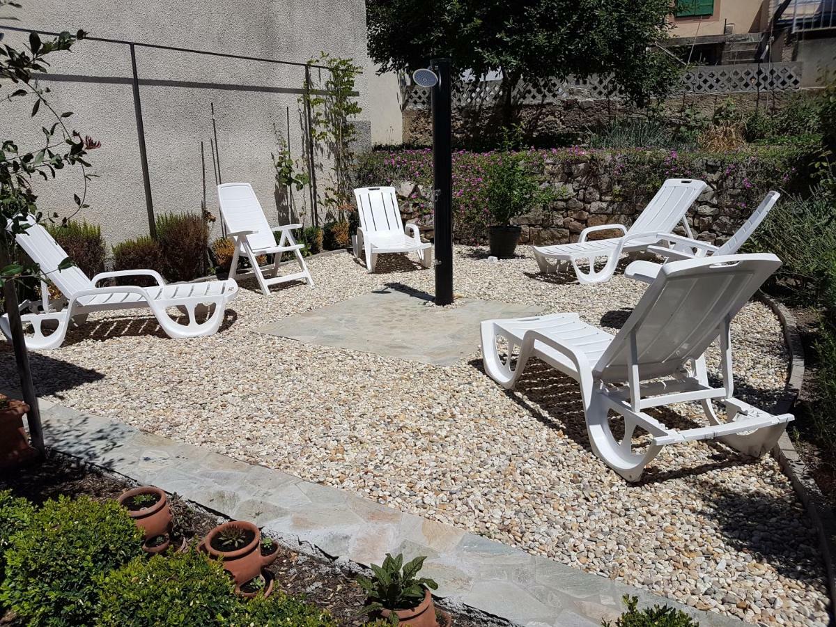 Apartments Mali Raj Vranjic Екстер'єр фото